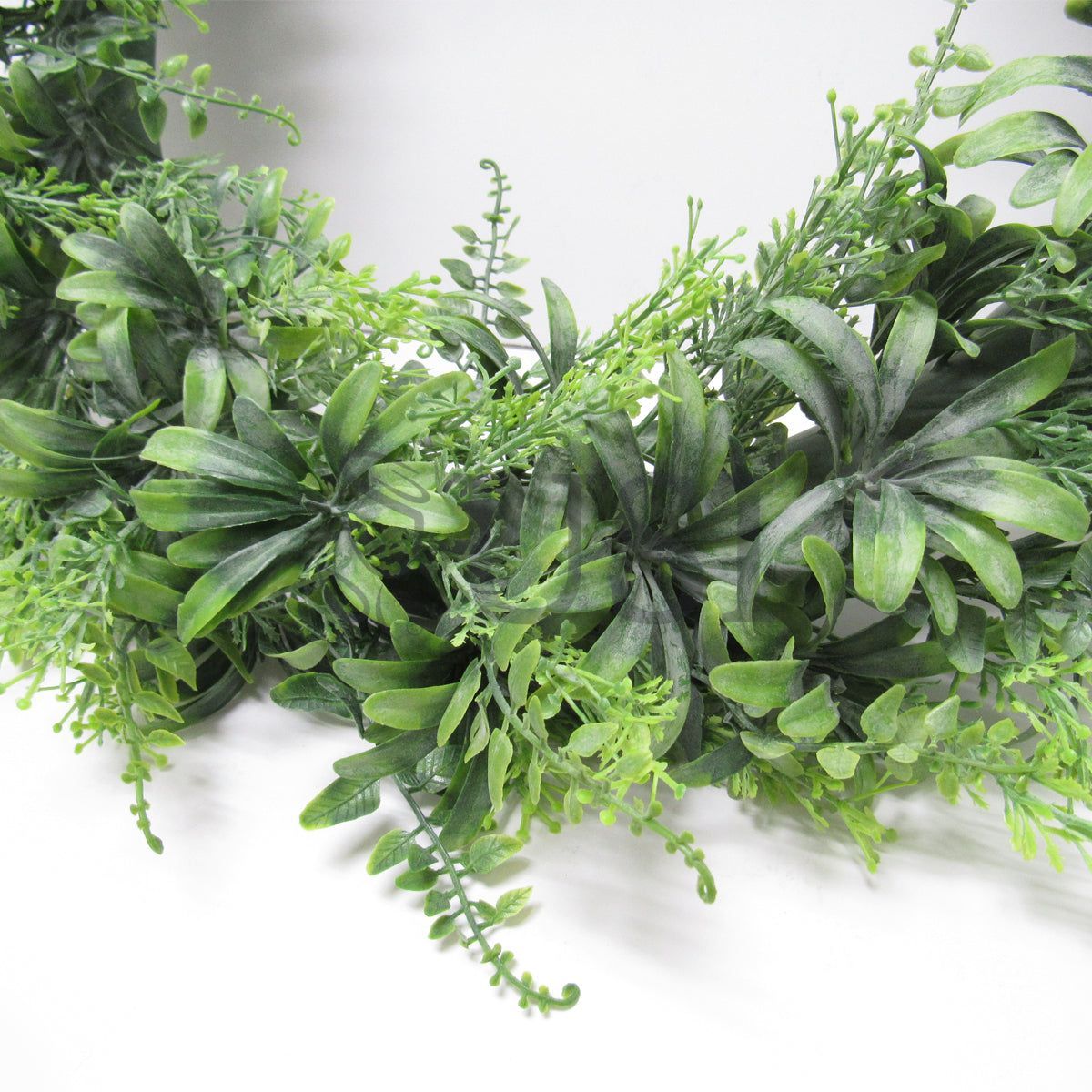 Green Flowering Fern Mix Leaf Wreath, 22in, Frosted Green
