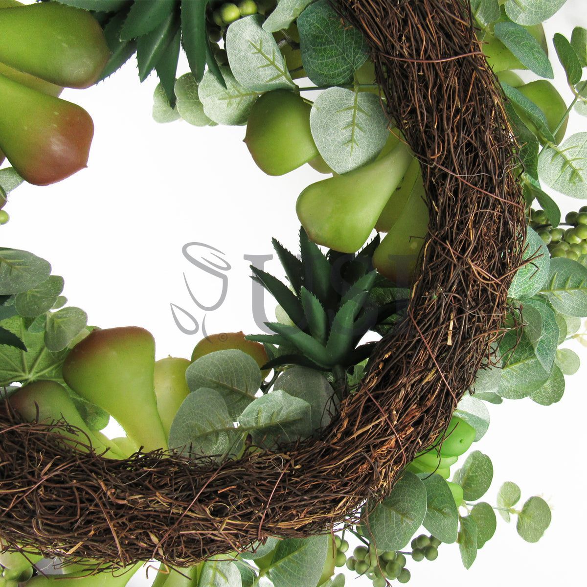 Large Mixed Succulent Eucalyptus Wreath w Berry, 22in, Green