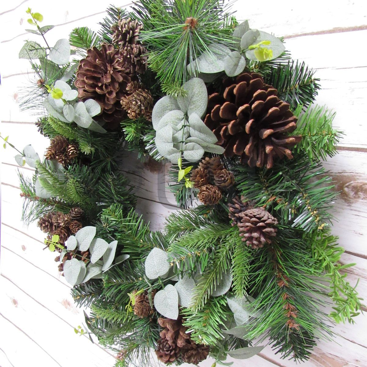 Mixed Pine & Eucalyptus Wreath w Pine Cones, 22in, Green